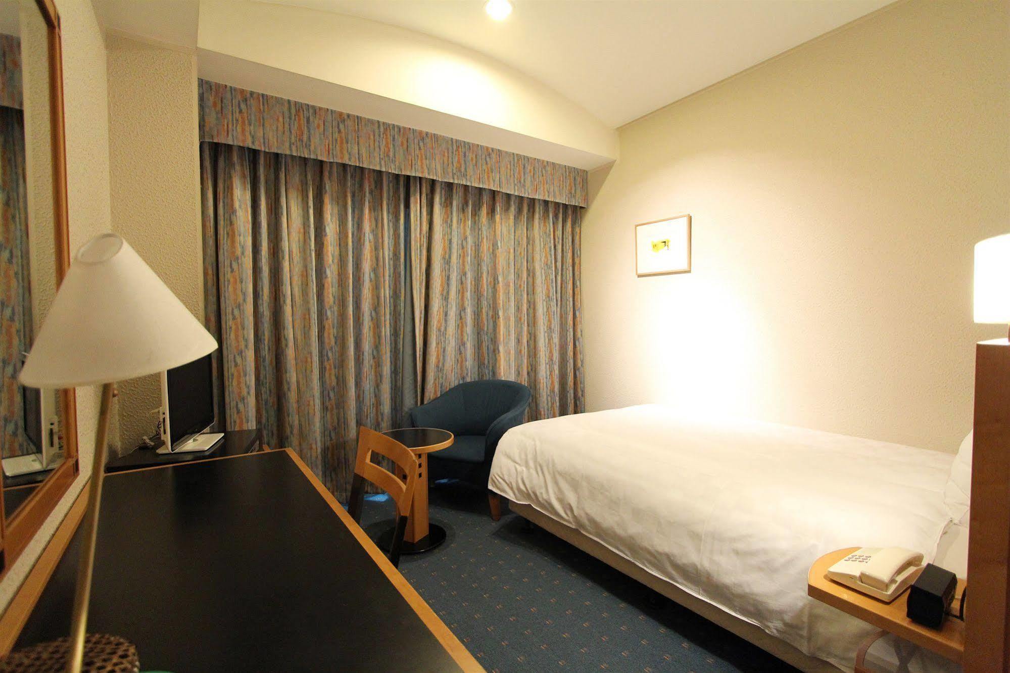 Hotel Nagoya Garden Palace Екстер'єр фото